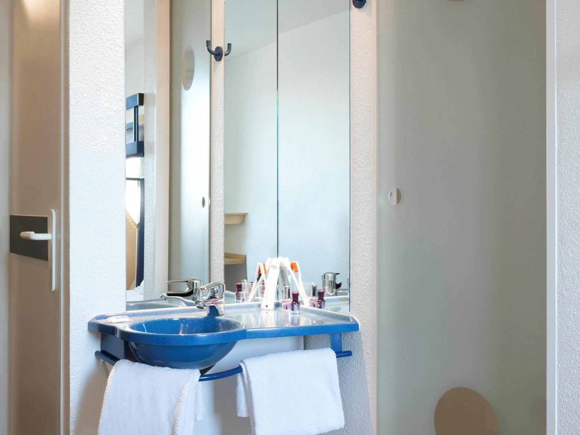 Ibis Budget Orly Chevilly Tram 7 Vitry-sur-Seine Esterno foto