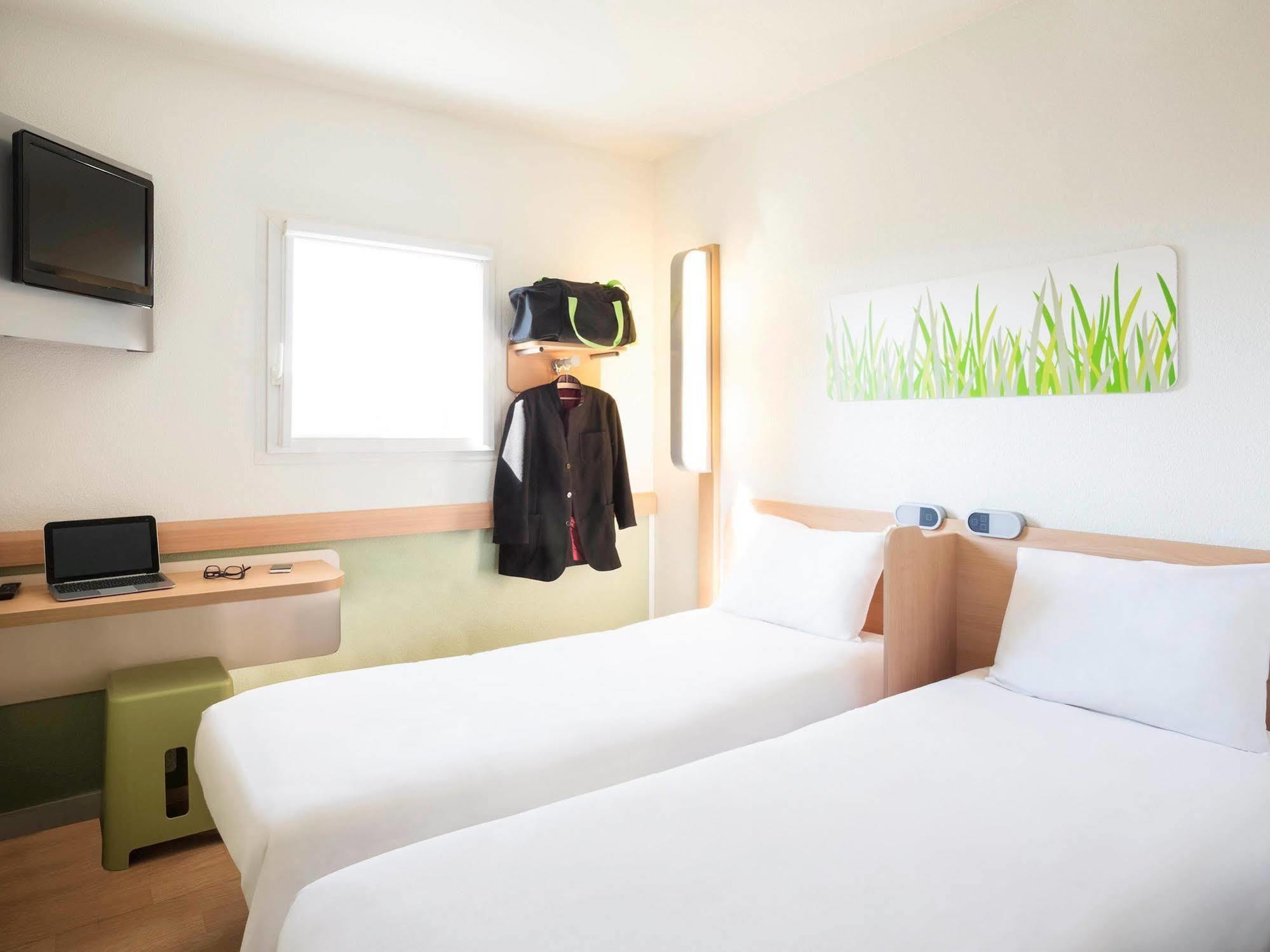 Ibis Budget Orly Chevilly Tram 7 Vitry-sur-Seine Esterno foto
