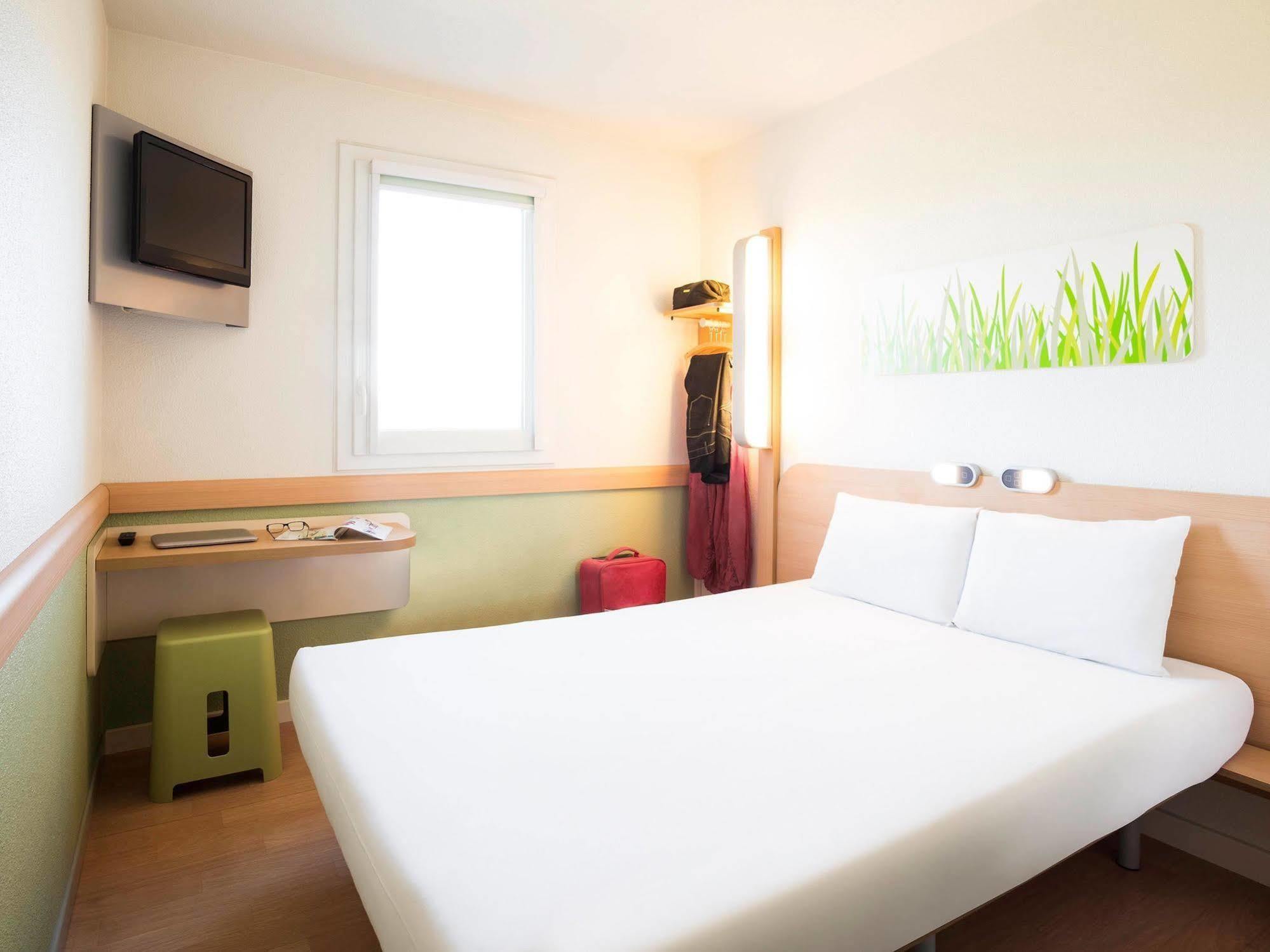 Ibis Budget Orly Chevilly Tram 7 Vitry-sur-Seine Esterno foto